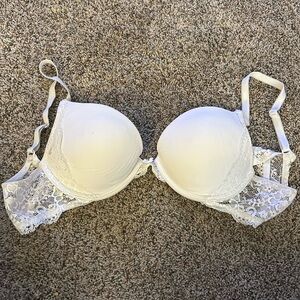 36B Victoria’s Secret Dream Angel Push Up Bra